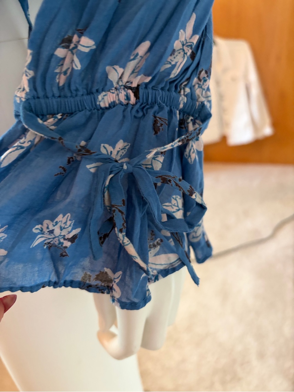 #681 Free People Amanda  Blue Floral Ruffle V-Neck Blouse - Picture 8 of 13
